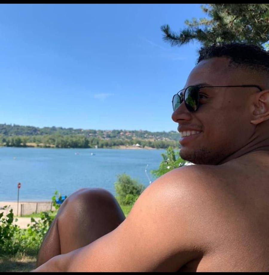 Brian - Sex friend in Franklin Profile of Brian, 29, Sex friend in Franklin (New Hampshire)