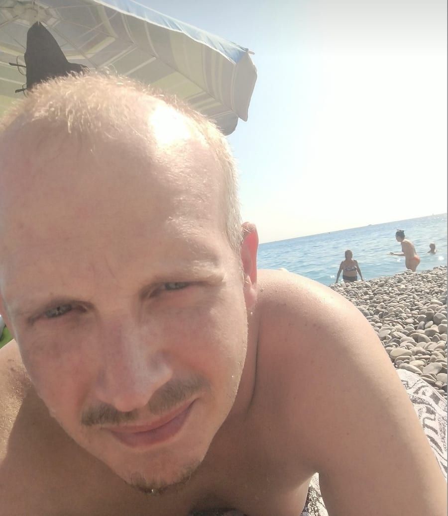 Juan - Sex friend in Badger Profile of Juan, 44, Sex friend in Badger (Alaska)
