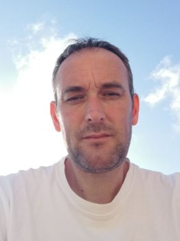 Joey - Sex friend in Walled Lake Profile of Joey, 44, Sex friend in Walled Lake (Michigan)