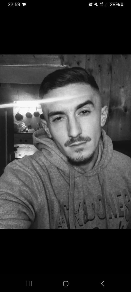 Profile of Benny, 22, Sex friend in Raymore (Missouri)