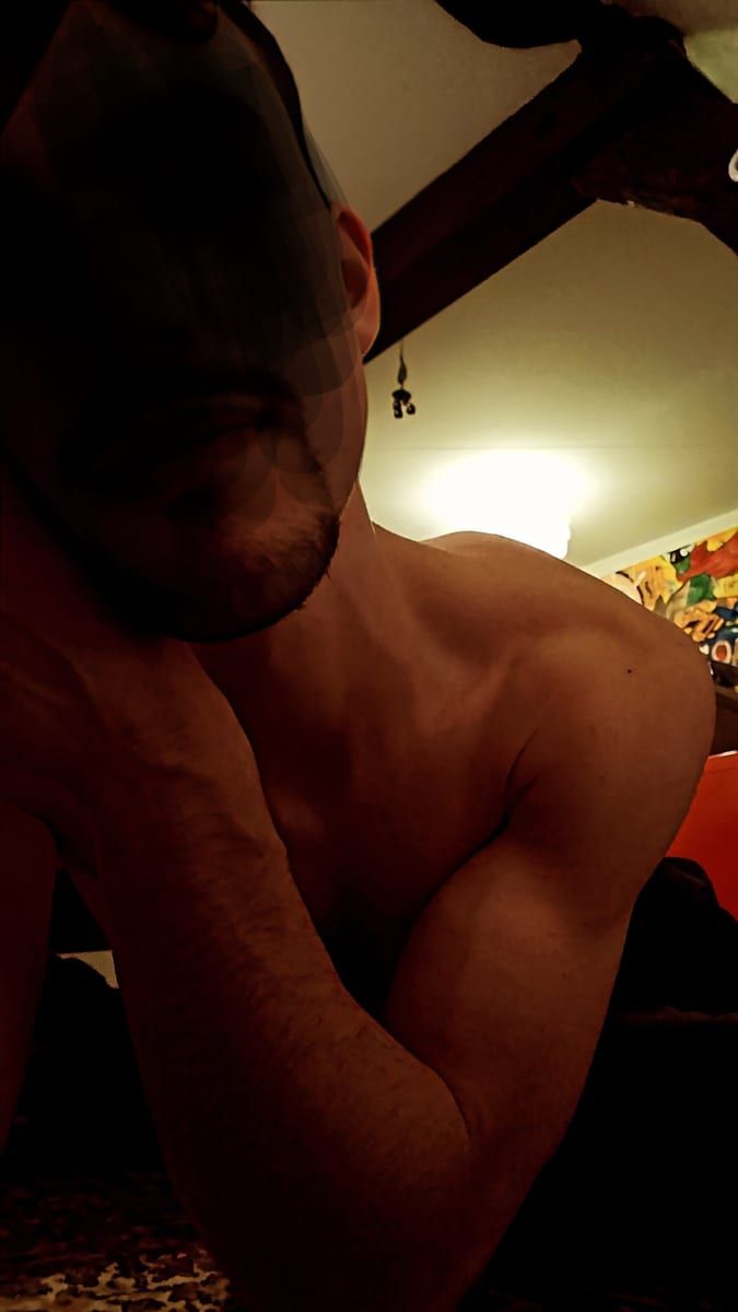 Alejandro - Sex friend in Franklin Profile of Alejandro, 27, Sex friend in Franklin (New Hampshire)