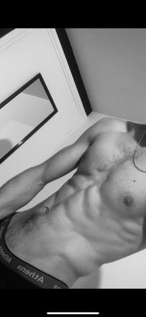 Nathaniel - Sex friend in Gilford Profile of Nathaniel, 22, Sex friend in Gilford (New Hampshire)