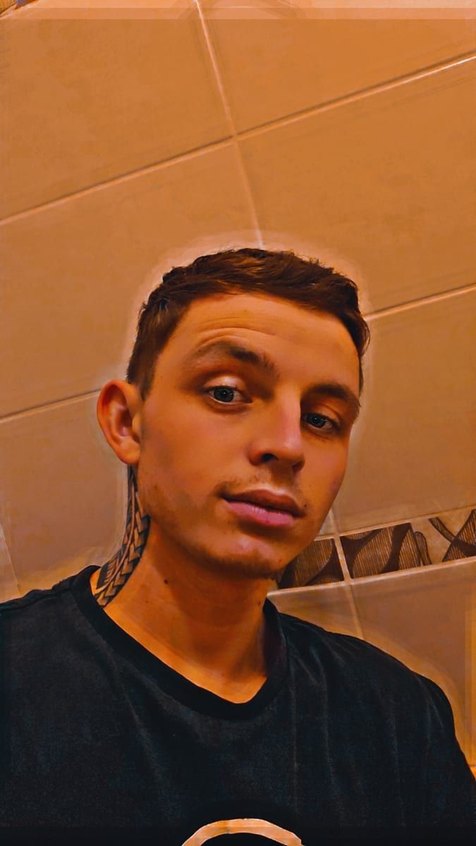 Seth - Sex friend in Independence Profile of Seth, 27, Sex friend in Independence (Kentucky)