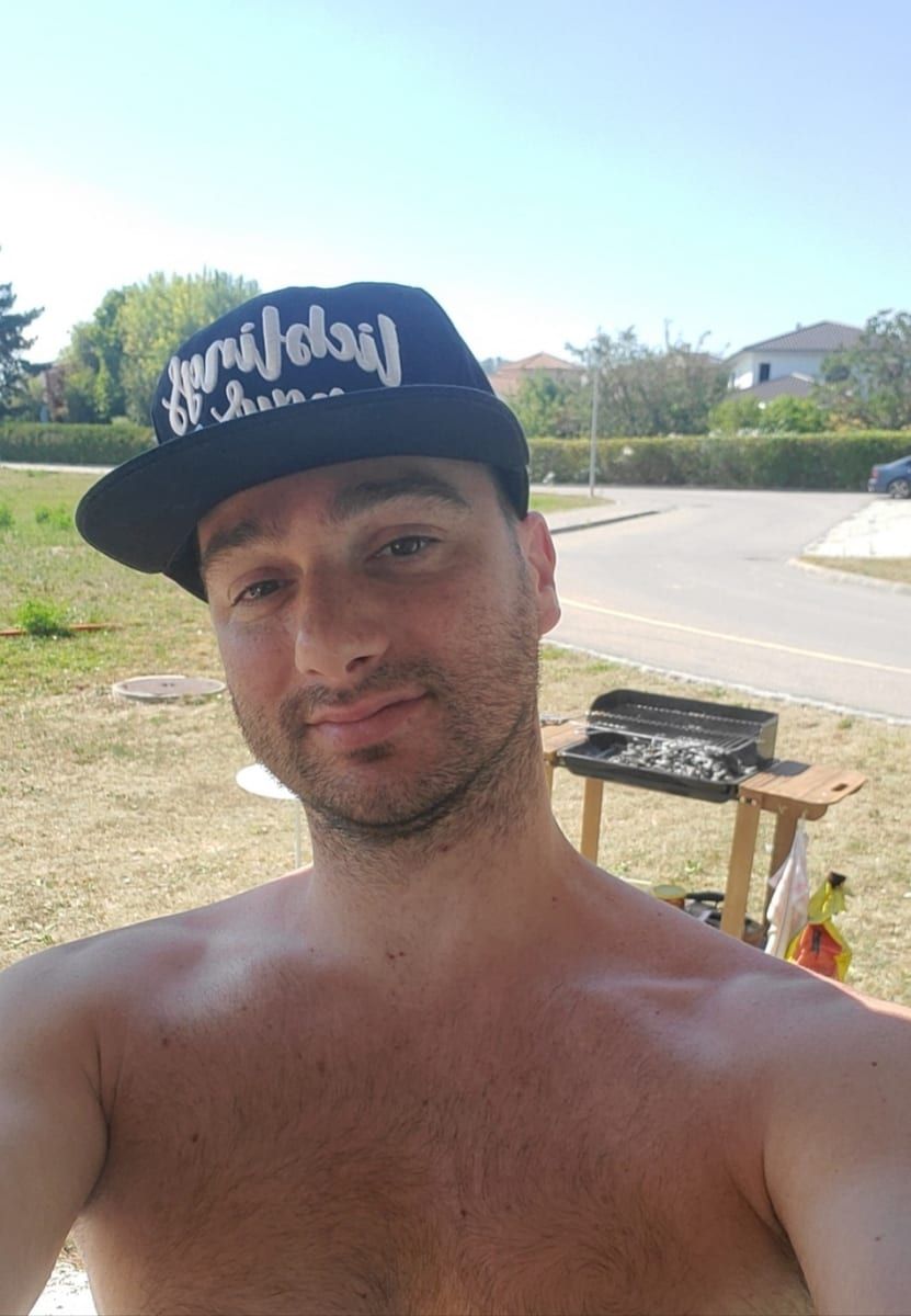 Angel - Sex friend in Fort Lupton Profile of Angel, 23, Sex friend in Fort Lupton (Colorado)