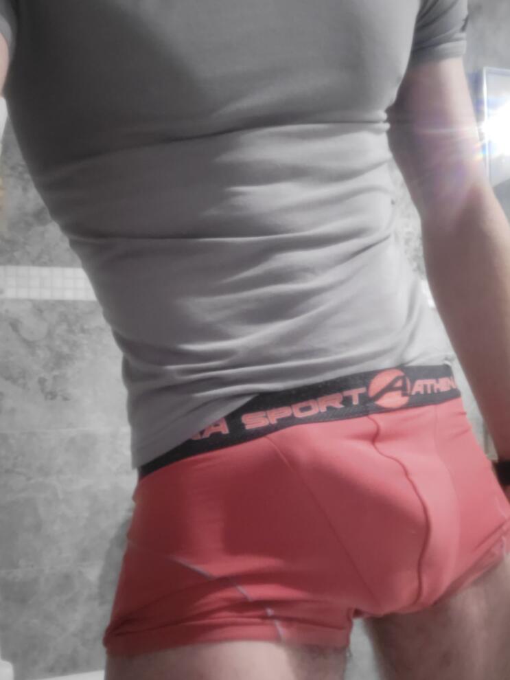 Brock - Sex friend in Grants Pass Profile of Brock, 33, Sex friend in Grants Pass (Oregon)